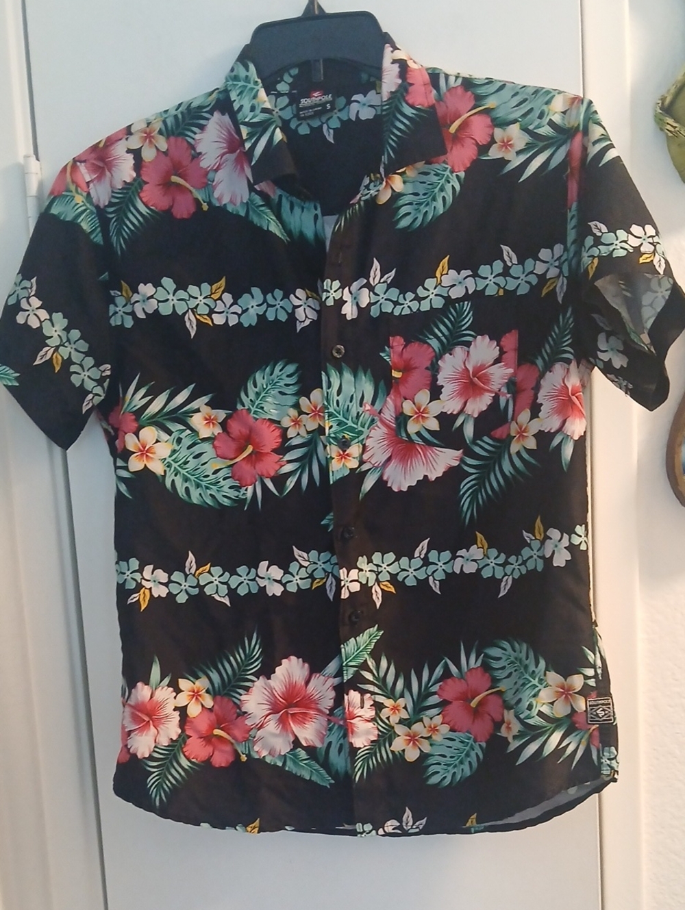 South Pole Men's Small Black Floral Button Down Shirt Short Sleeve